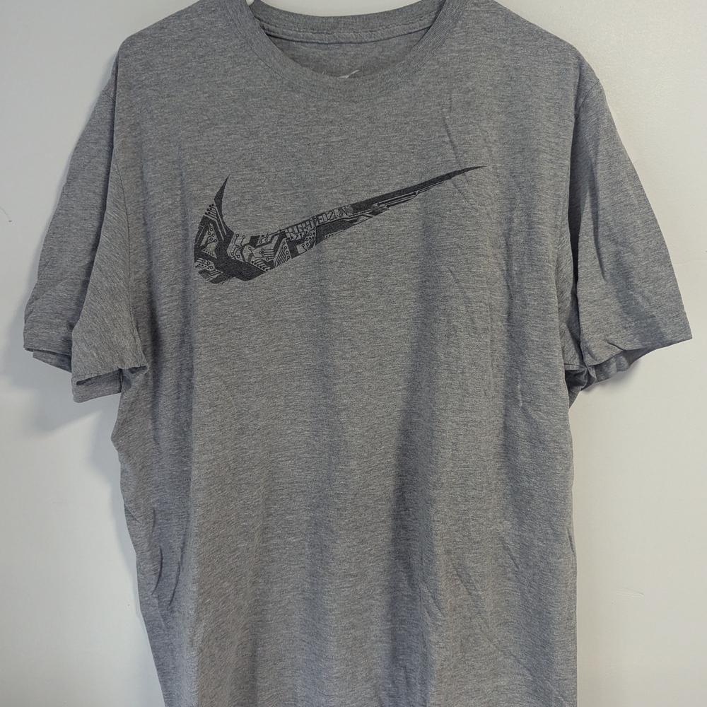 Nike Heather Gray Men's Short Sleeve Tee